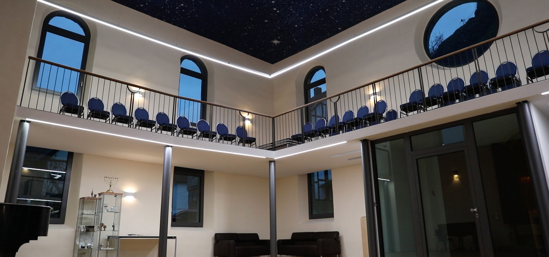 Kirchenbeleuchtung Synagoge Innen LED Leuchte Luxsystem HADLER
