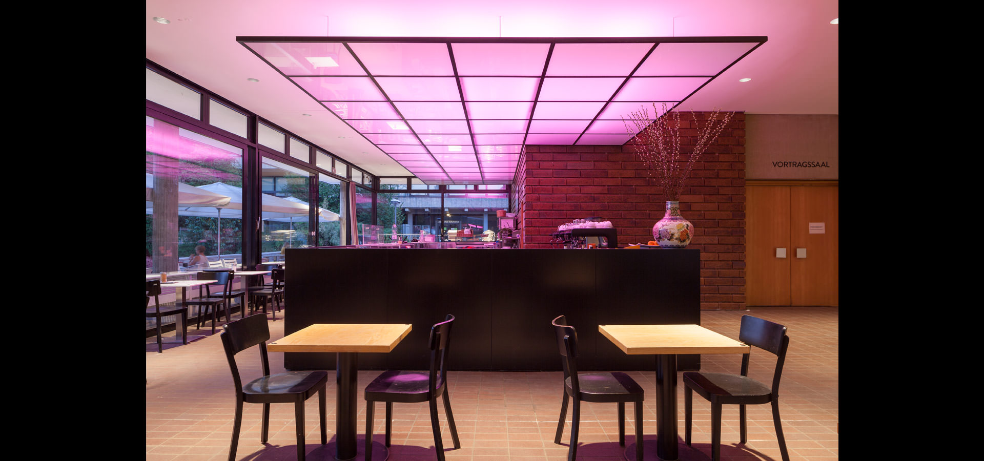 Luxsystem light band for museum colour RGB MOK