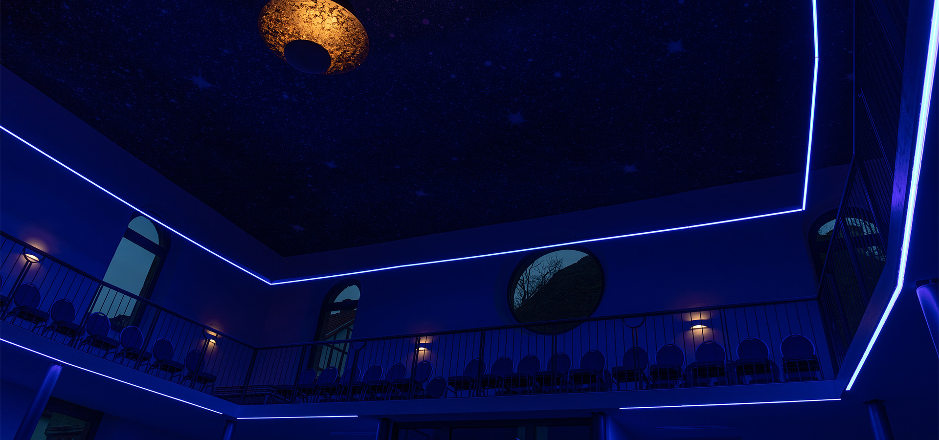 Licht Sakralbau Synagoge blauer Sternenhimmel RGB LED Leuchte Luxsystem HADLER