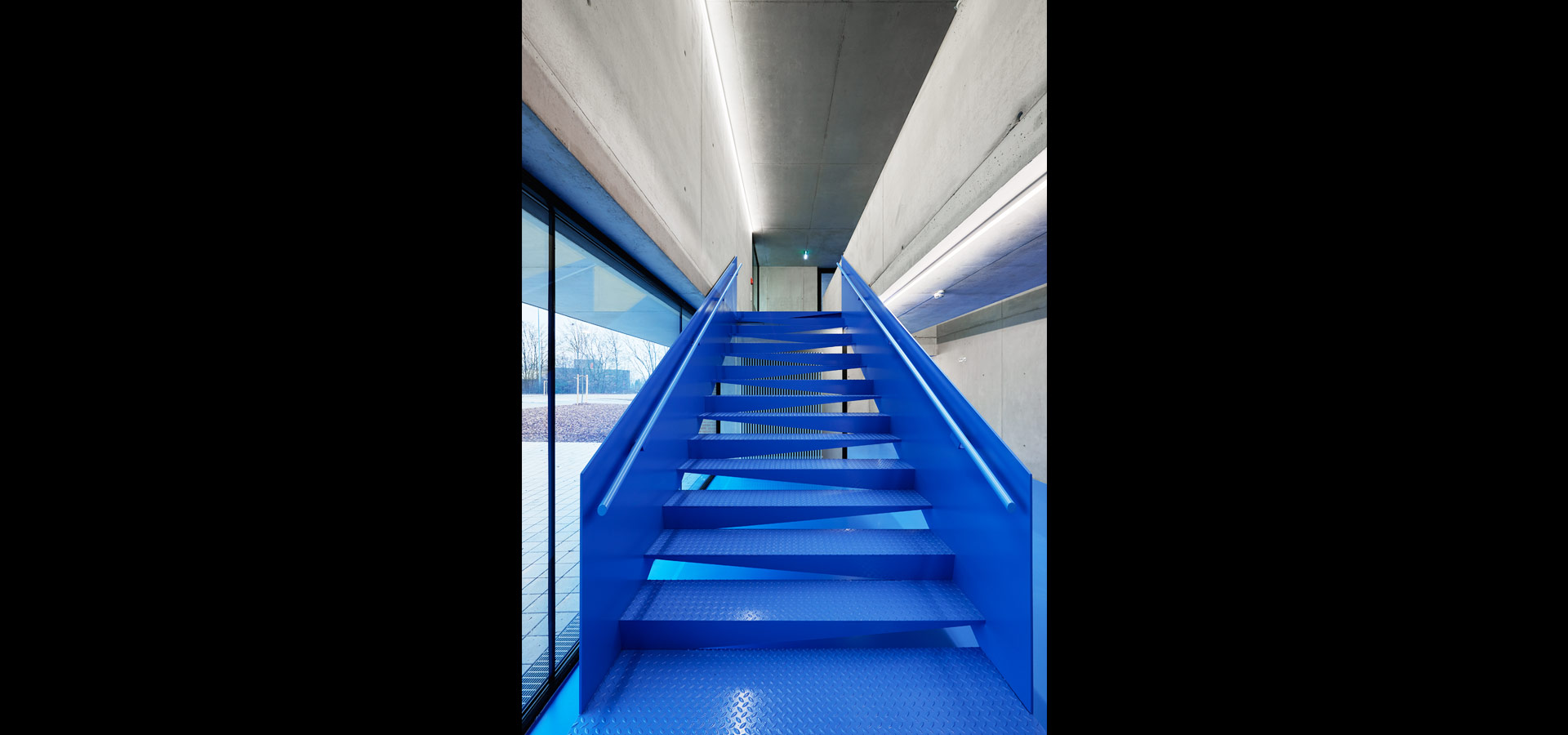 Luxsystem architectural lighting for up stairs indoor led luminaire